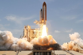 V listopadu má jako poslední z raketoplánů letět Endeavour.