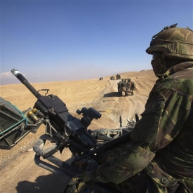 Holandská patrola na jihu Afghánistánu.