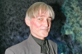 Herec Vladimír Dlouhý.
