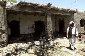 Dům v Kandaháru po útoku spojeneckých sil.