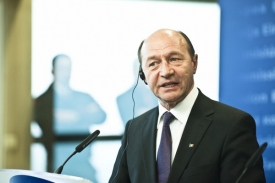 Vypracování dokumentu inicioval rumunský prezident Traian Basescu.