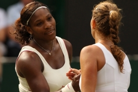 Serena Williamsová a Petra Kvitová po semifinále.