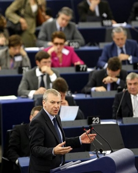 Belgický premiér Yves Leterme v Evropském parlamentu.