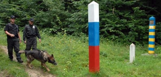 Slovenská hlídka na slovensko-ukrajinské hranici.