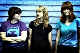 Dívčí trojice Vivian Girls je synonymem lo-fi rocku.