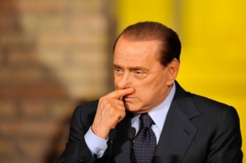Silvio Berlusconi chtěl prý zabránit odposlechům nevinných občanů.