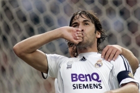 Raúl opouští Real Madrid. Již pro něj není místo.
