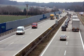 Státní fond dopravy začne omezovat výstavbu silnic.