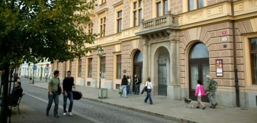 Plzeňská fakulta bude trestat provinilé studenty.