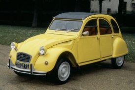 Citroën 2CV, populární kachna, měl výročí.