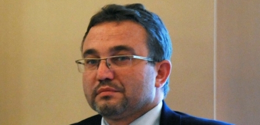 Ministr školství Josef Dobeš.