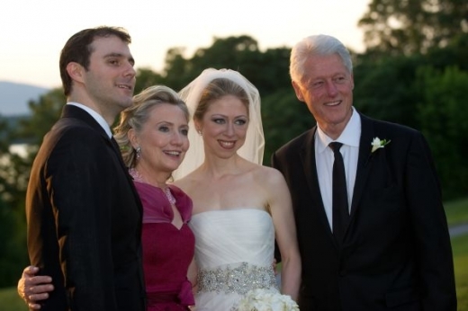 Svatba Chelsea Clintonové byla sledovanou událostí (Foto: ČTK/AP).