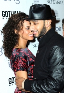 Alicia Keysová se vdala za rapera a producenta Swizze Beatze.