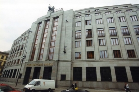 Česká národní banka zvýšila odhad růstu ekonomiky na 1,6 procenta.