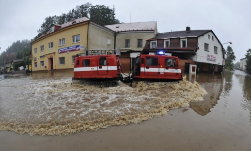 Takové povodně naposledy zažil Mníšek na Liberecku v roce 1958. (Foto: ČTK)