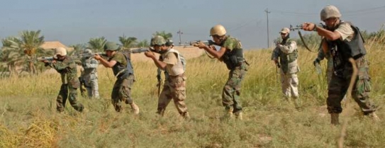 Iráčtí vojáci při výcviku.