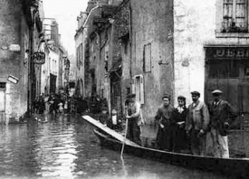 Záplavy ve Francii, povodně v roce 1907 ničily celou Evropu.