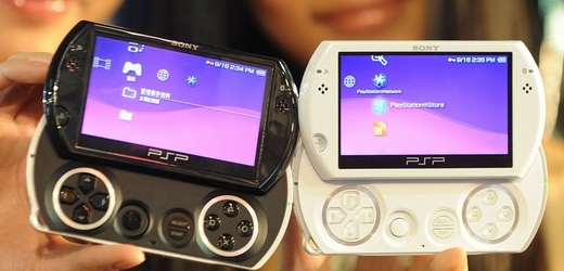 Nový mobil má vycházet z herní konzole PSP Go (na obrázku).