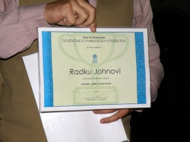 Ministr vnitra Radek John (VV) dostal první diplom. Facebook to vidí.