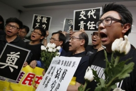Nepodařená akce vyvolala v Hongkongu protesty.