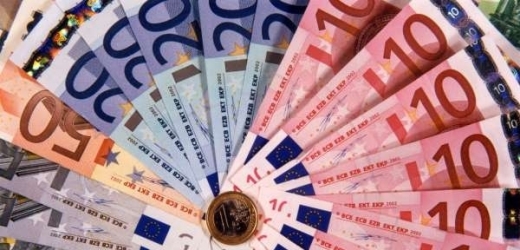 Optimismus německých manažerů pomohl euru posílit k dolaru.