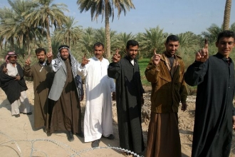 Volby v Iráku (2005).