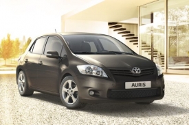 Hybridní Toyota Auris vládne žebříčku ekologické šetrnosti.