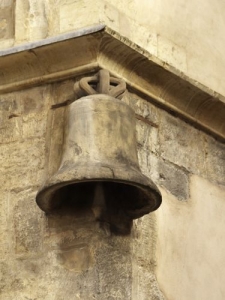 Znamení domu U Kamenného zvonu.