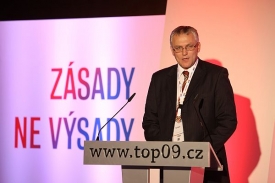 Pavel Severa, exposlanec a budoucí sekretář strany TOP 09.