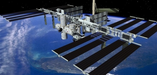 Pozorování jasných přeletů ISS může pokazit zamračená obloha.