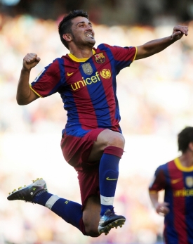 Nejdražší letní přestup - David Villa odešel do Barcelony.
