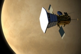 Solar Probe Plus při průletu kolem Venuše.