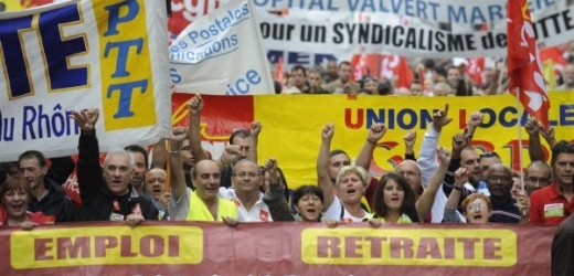 Protesty proti důchodové reformě v Marseille.