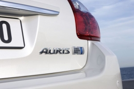 Toyota Auris dostala plně hybridní pohon.