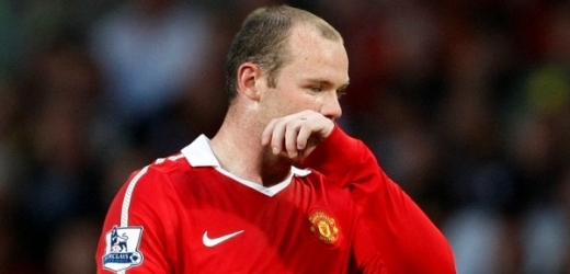 Wayne Rooney z Manchesteru proti Evertonu nenastoupil.