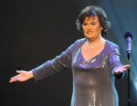 V Glasgow zazpívá i věrná katolička Susan Boyleová, známá z Británie má talent.