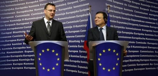 Premiér Nečas jednal v Bruselu o kandidatuře Mirka Topolánka.
