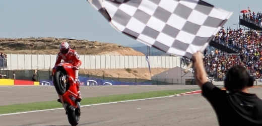 Casey Stoner ovládl třídu MotoGP.