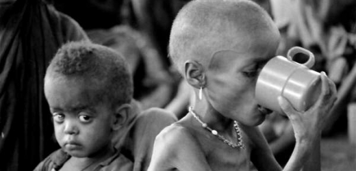 Hladomor v Etiopii roku 1984 otřásl světem.