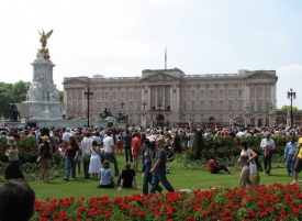 Audit vznesl pochybnosti o efektivitě peněz vynaložených i na správu Buckinghamského paláce.