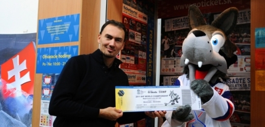 První vstupenku na MS 2011 obdržel slovenský reprezentant Šatan.