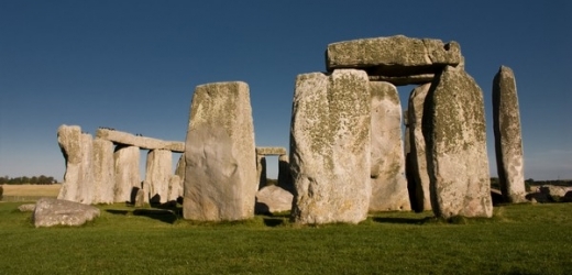 Stonehenge bylo turistickou atrakcí už před tisíci lety.