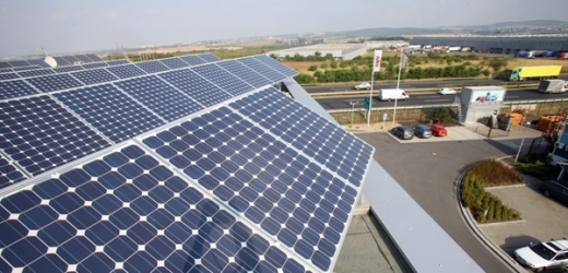 Živelný rozvoj solárních zdrojů prudce zdraží elektřinu.