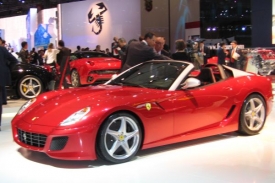 Ferrari SA Aperta. Vyrobeno bude jen 80 kusů.