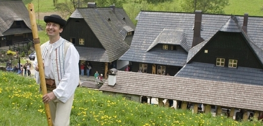 Na Slovensku se turisté často vydávají po stopách Juraje Jánošíka.