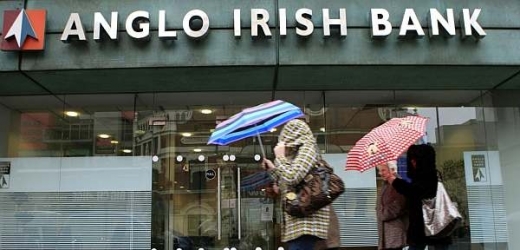 Záchrana Anglo Irish Bank přijde daňové poplatníky na další desítky miliard eur.