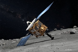 K vidění je model japonské sondy Hajabusa, která odebrala vzorek z asteroidu.