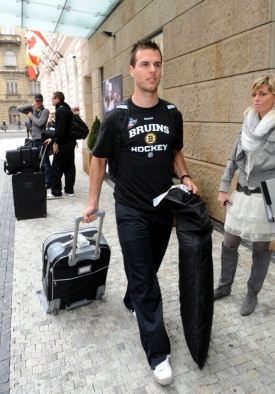 Letos dorazil do Evropy k utkání NHL i David Krejčí z Bostonu.