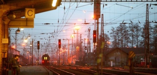 Policie kvůli podezřelému kufříku evakuovala nádraží v Opavě (ilustrační foto).