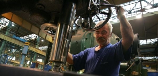 Třetina podniků v Česku chce nabírat nové zaměstnance.